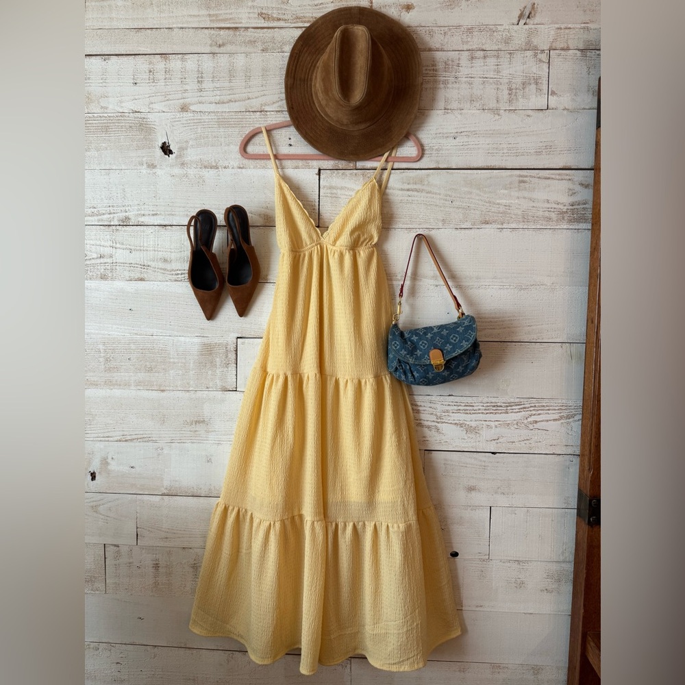 Yellow Tiered Spaghetti-Strap Maxi Dress - Women